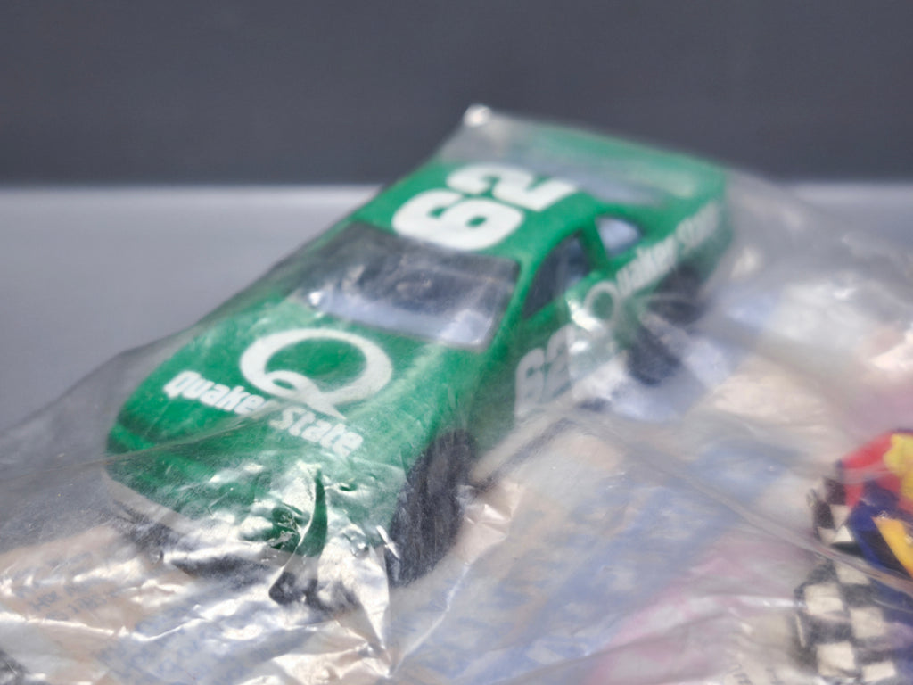 Hot Wheels 1993 promo mcdonald happy meal Quaker state stocker (A25)