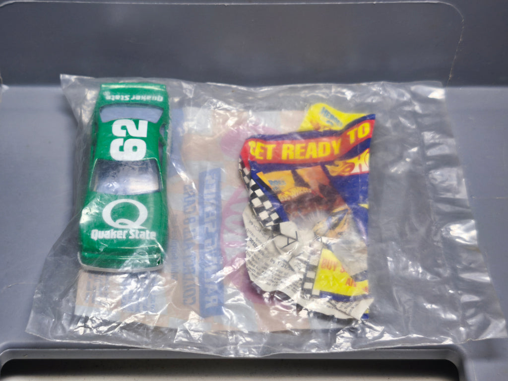 Hot Wheels 1993 promo mcdonald happy meal Quaker state stocker (A25)