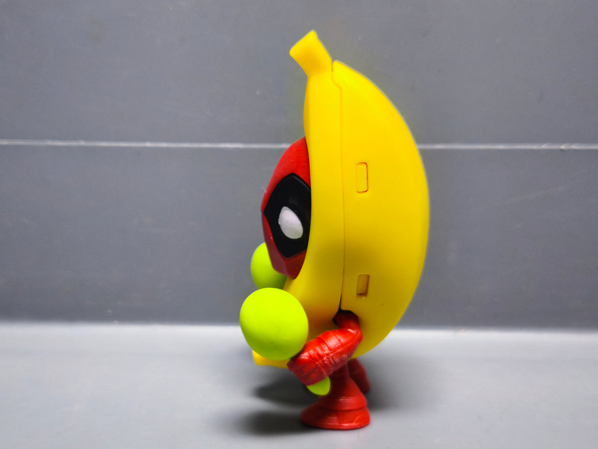 Marvel Bandai figurine Deadpool Chimichanga surprise rouge banane