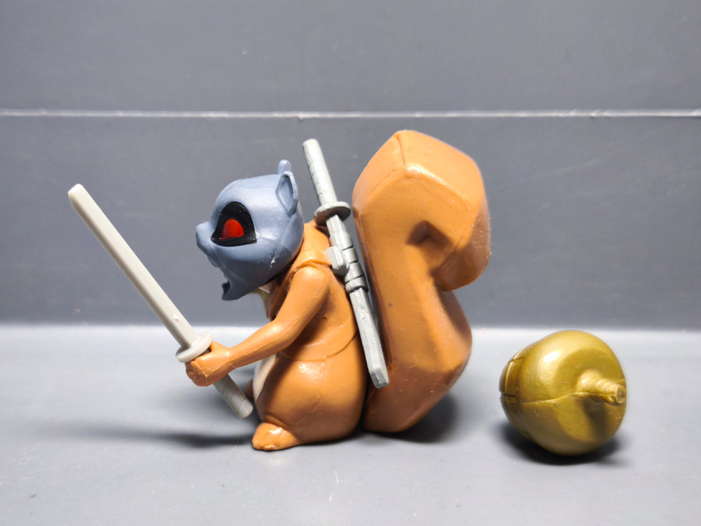 Marvel Bandai figurine Deadpool Chimichanga surprise gris écureuil
