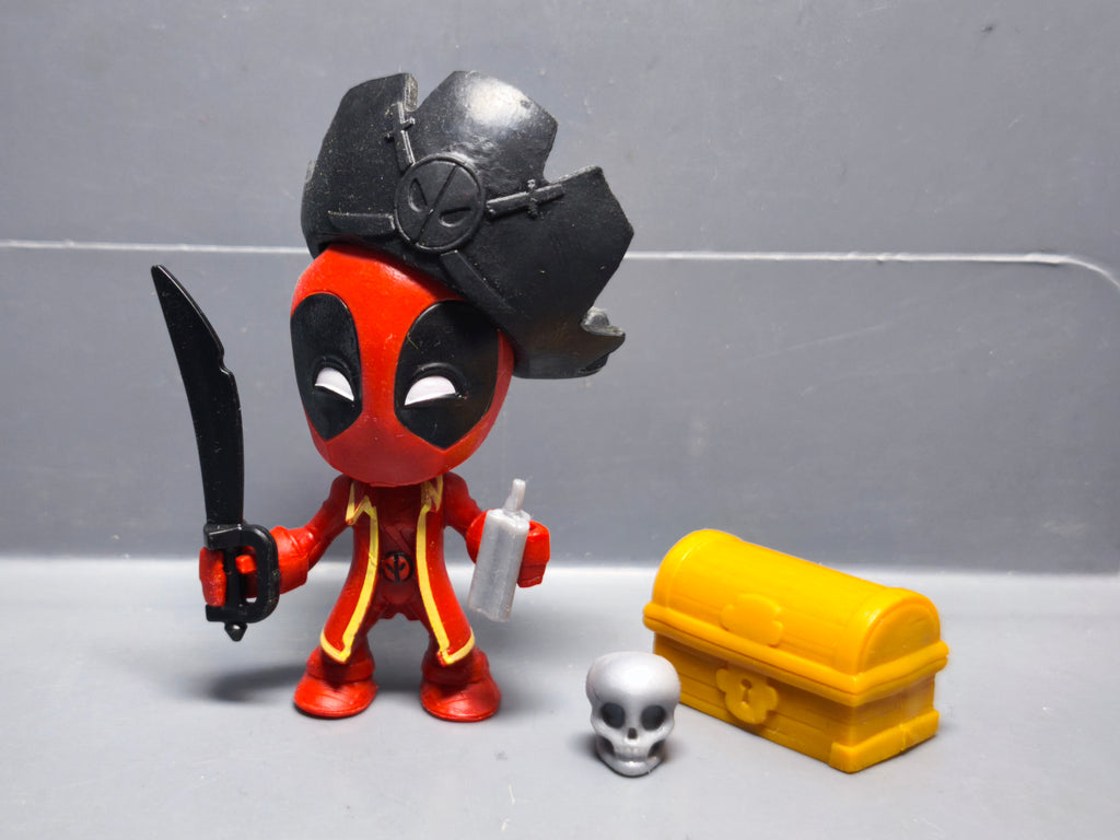 Marvel Bandai figurine Deadpool Chimichanga surprise rouge pirate
