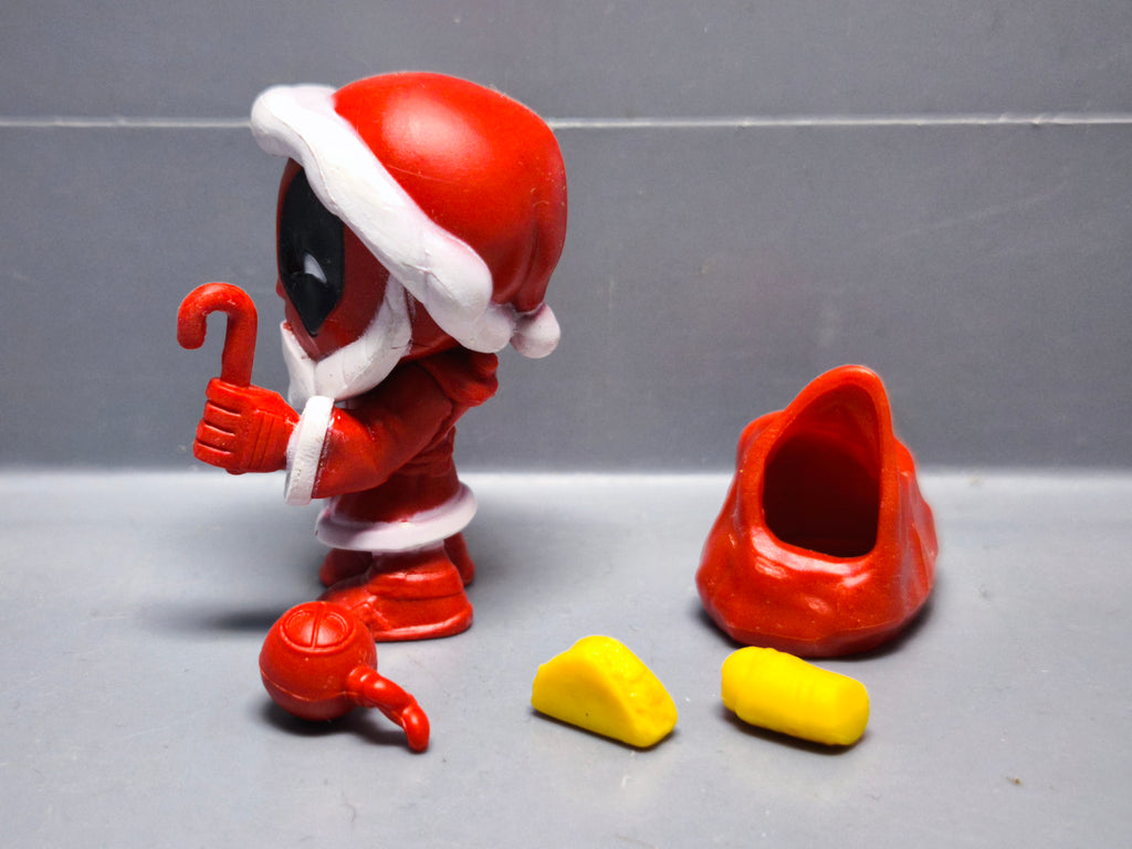 Marvel Bandai figurine Deadpool Chimichanga surprise rouge Père noël