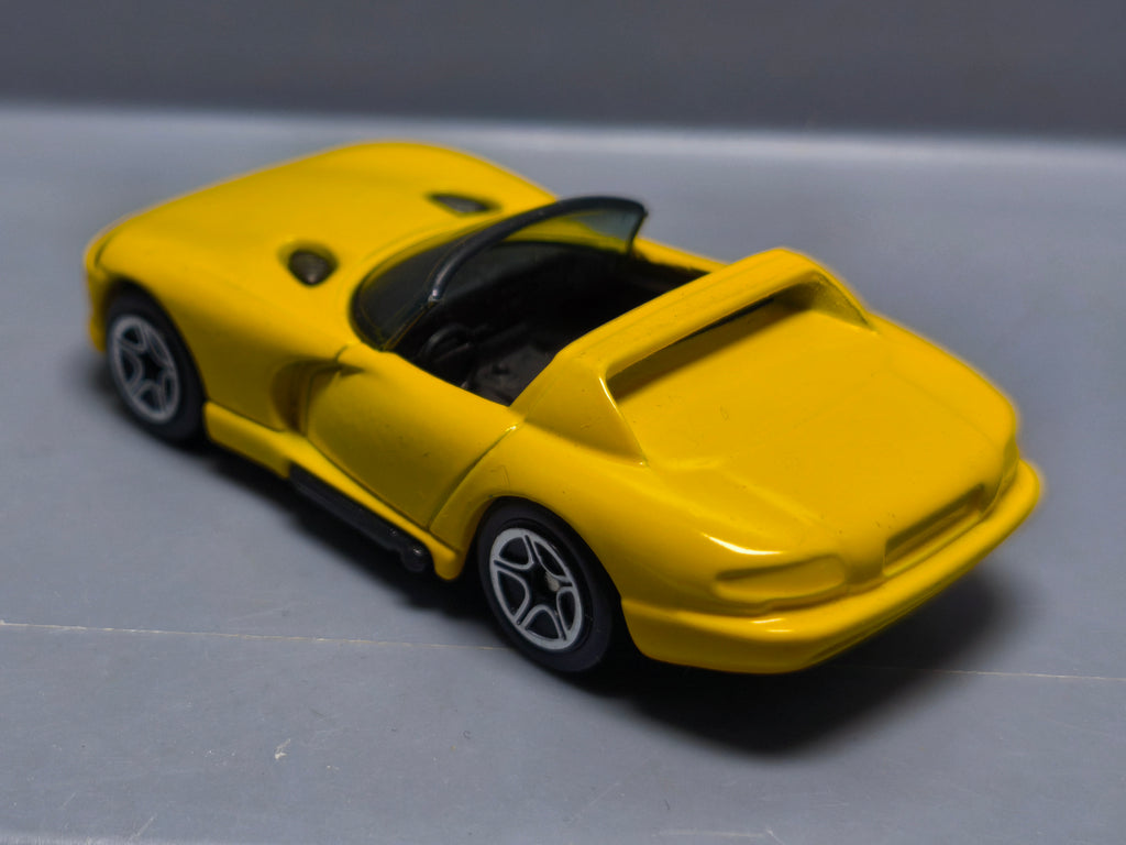 Matchbox Dodge viper rt/10  (A08)