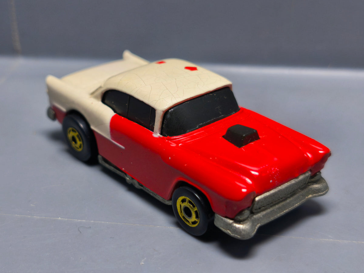 Hot wheels 1986 hot ones 55 chevy    (A19)