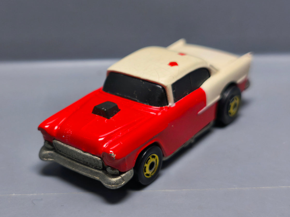 Hot wheels 1986 hot ones 55 chevy    (A19)