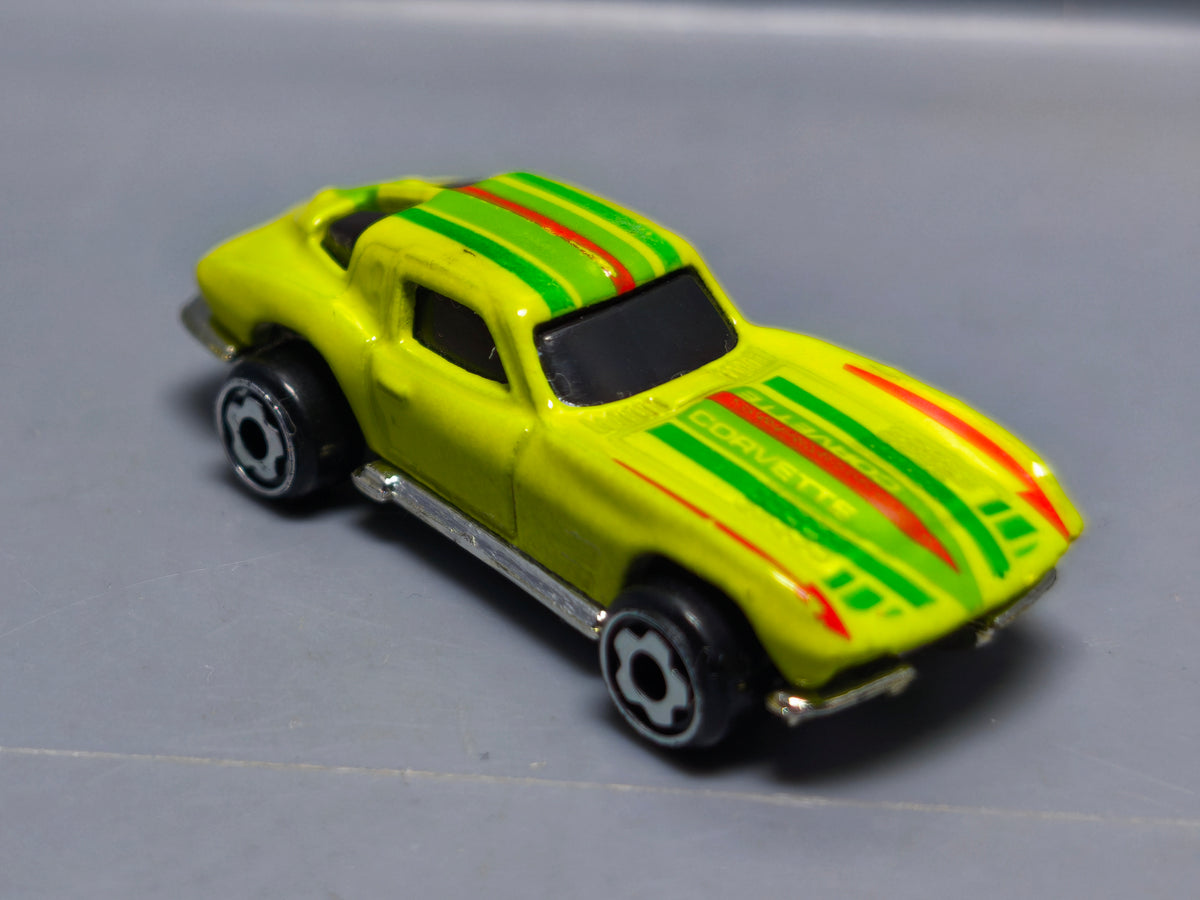 Hot wheels Mini automagic 63 corvette Split window    (A22)