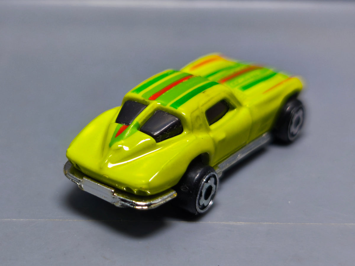 Hot wheels Mini automagic 63 corvette Split window    (A22)