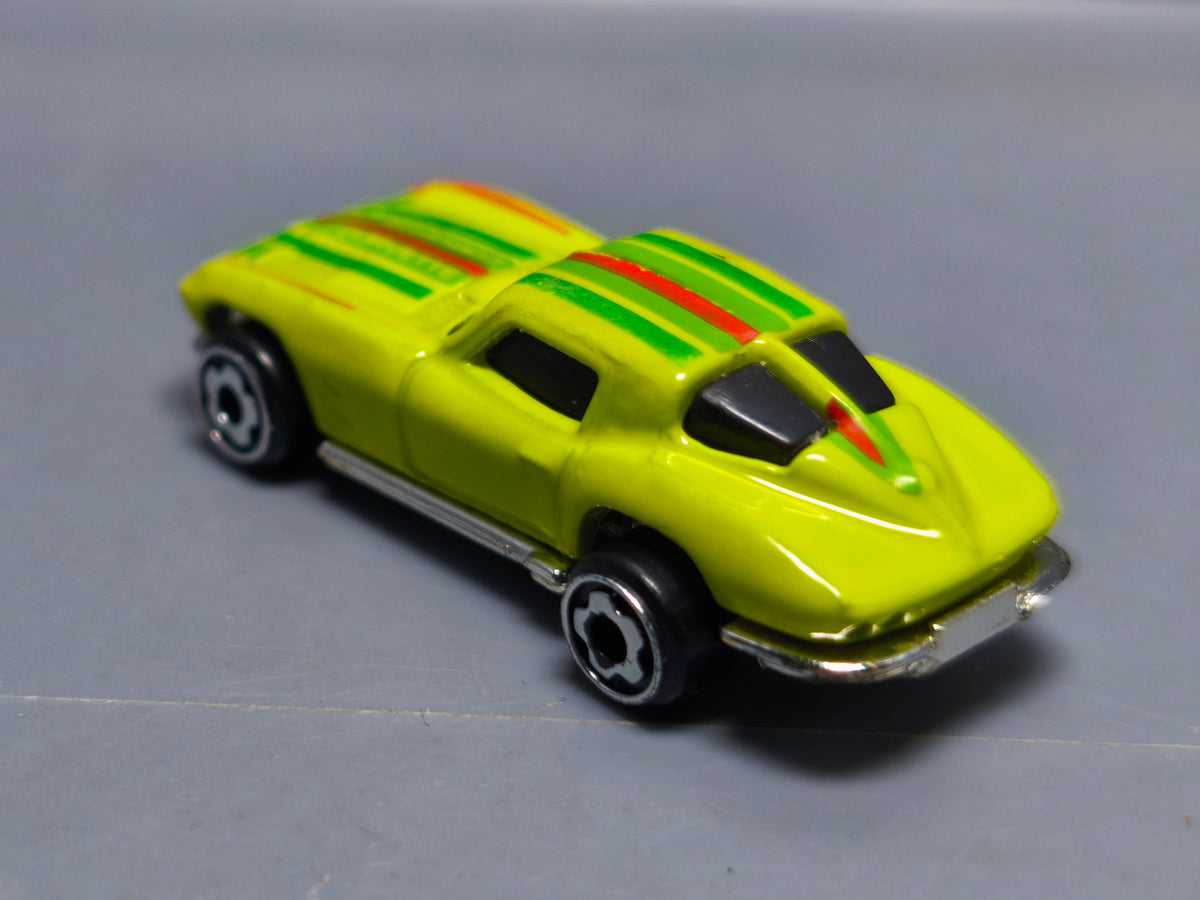 Hot wheels Mini automagic 63 corvette Split window    (A22)
