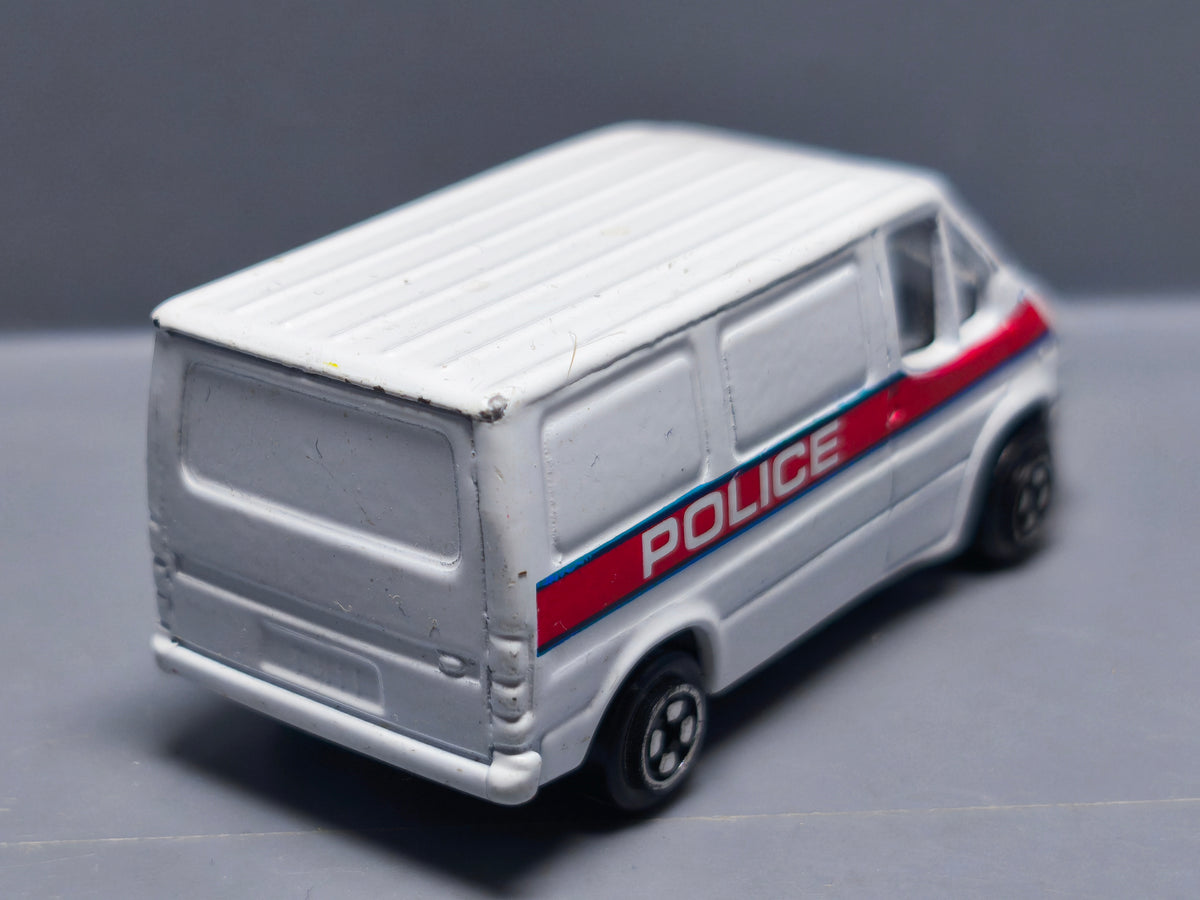 Corgi Ford Transit Police (A18)