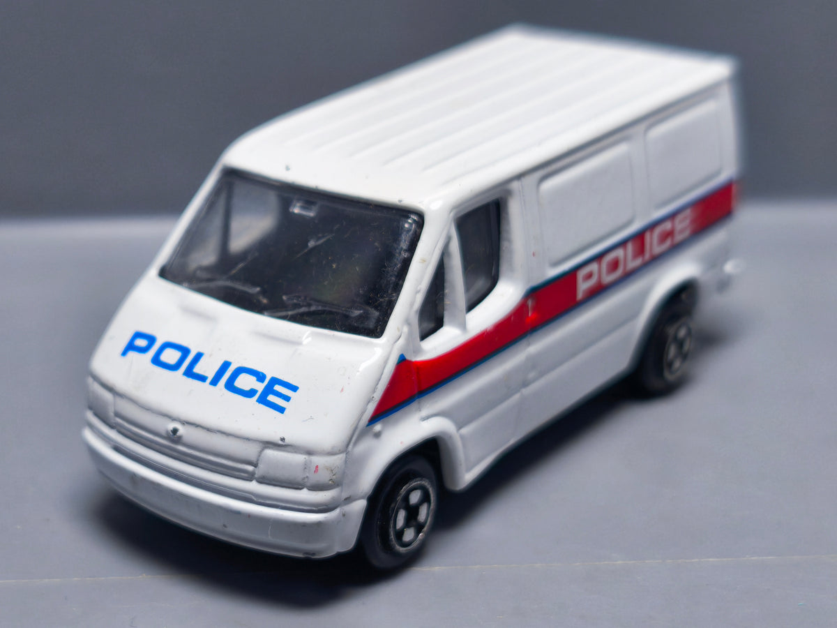 Corgi Ford Transit Police (A18)