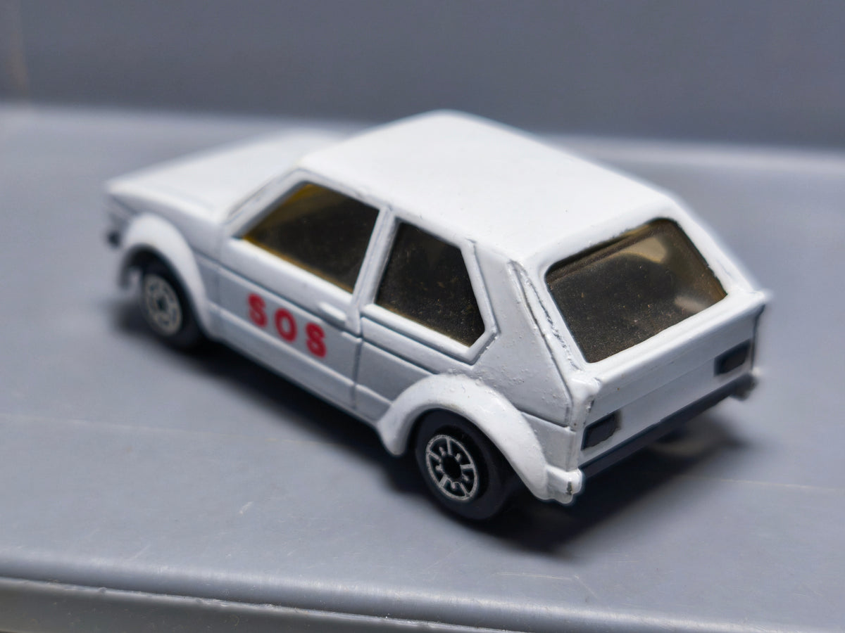 Mc Toy Volkswagen Golf 1 SOS   (A09)
