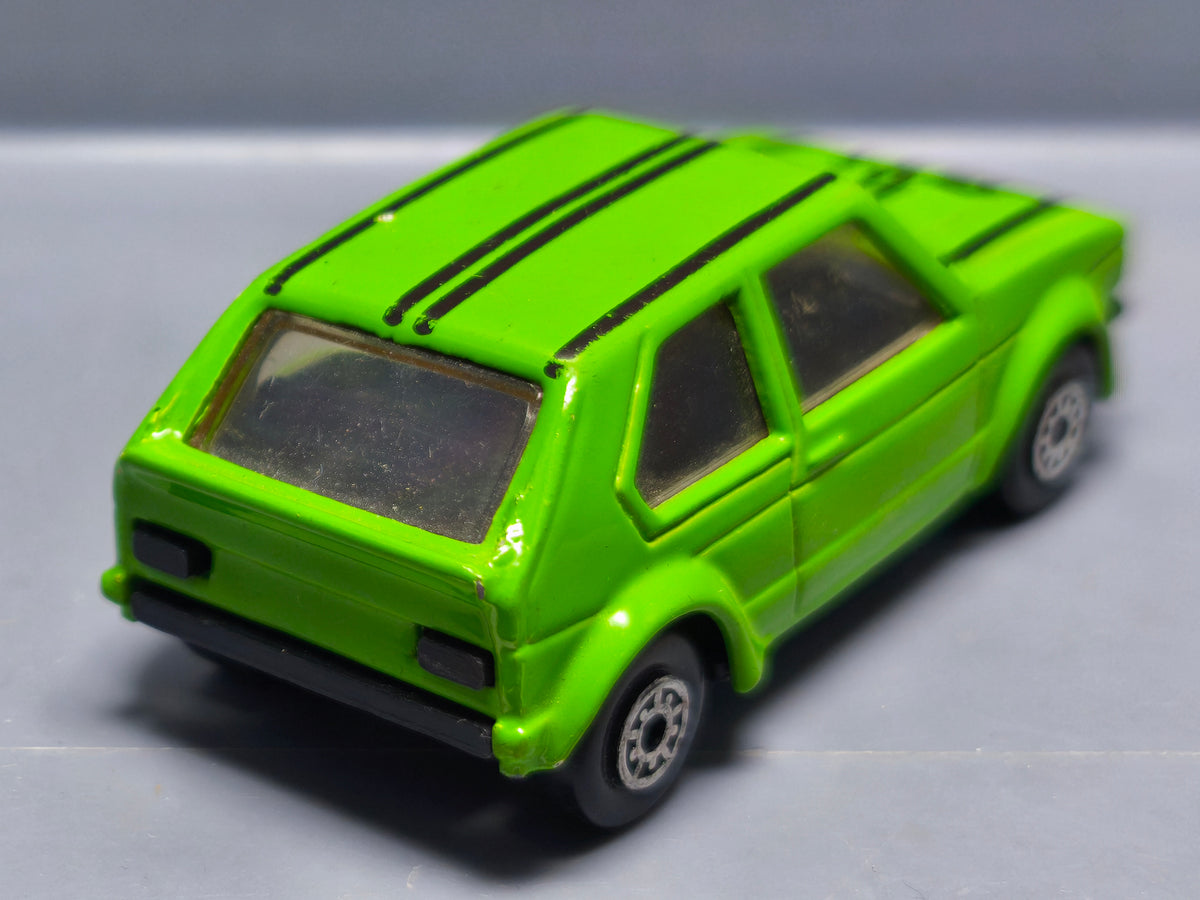 Mc Toy Volkswagen Golf 1 verte GTI  (A09)