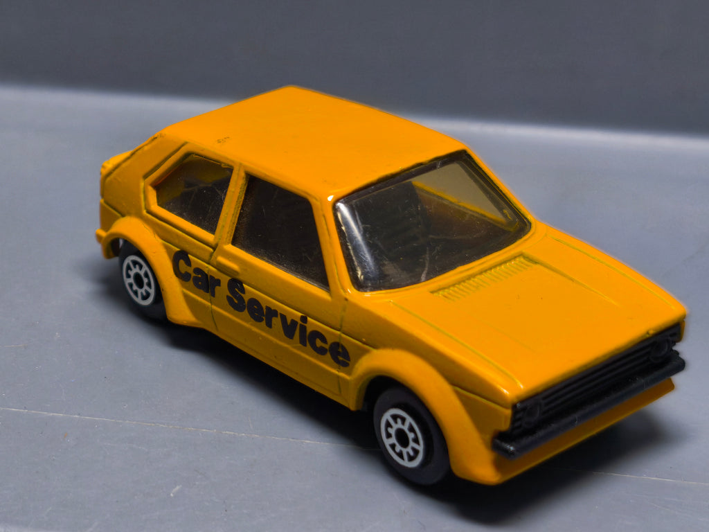 Mc Toy Volkswagen Golf 1 car service  (A09)