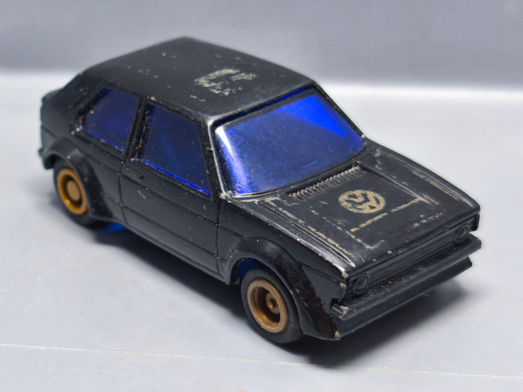 Mc Toy Volkswagen Golf 1 friction (A09)