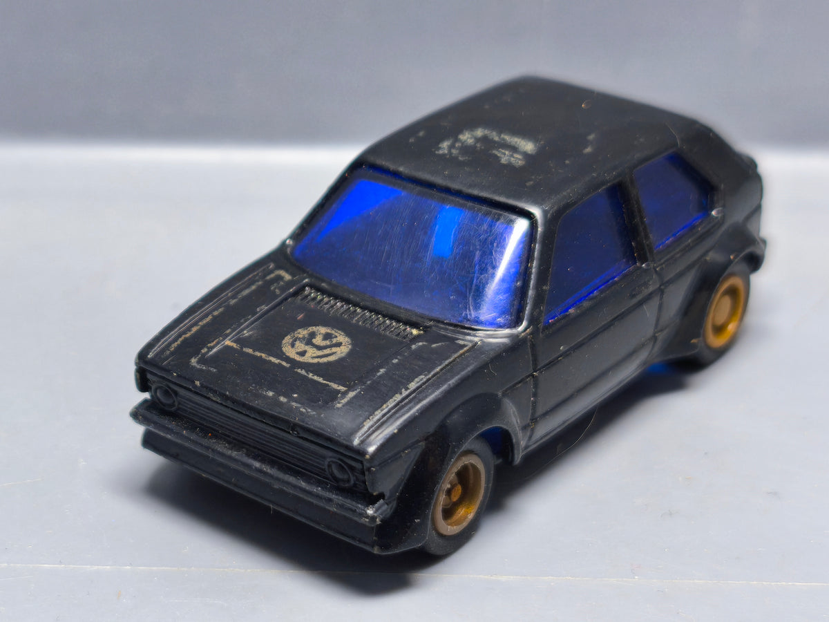 Mc Toy Volkswagen Golf 1 friction (A09)