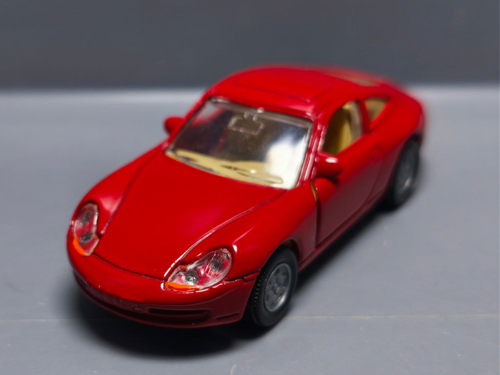 Siku Porsche 911 Carrera Rouge Réf. 1093 (A01)