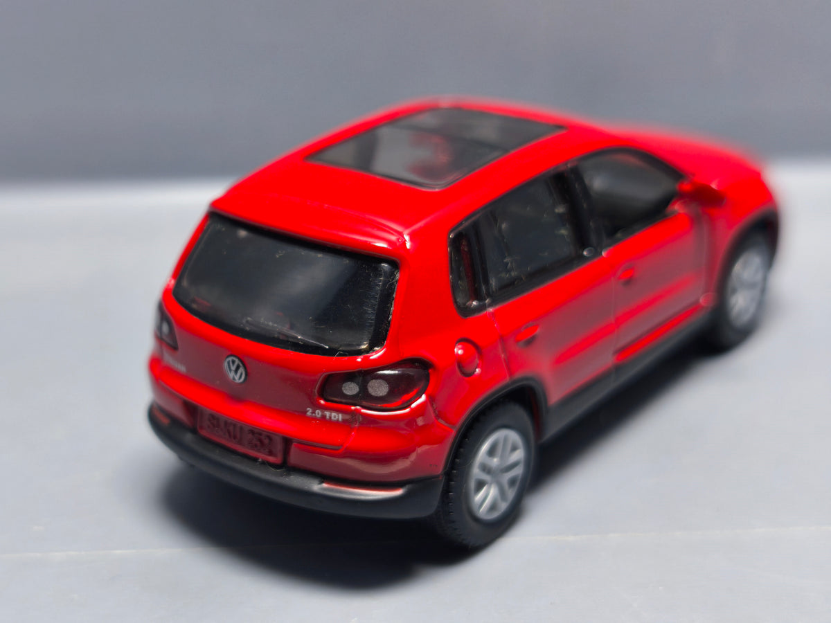 Siku 1438 VW Tiguan Rouge Volkswagen (A01)