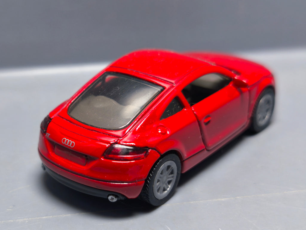 Siku 1428 Audi TT 3.2 Quattro Rouge (A01)