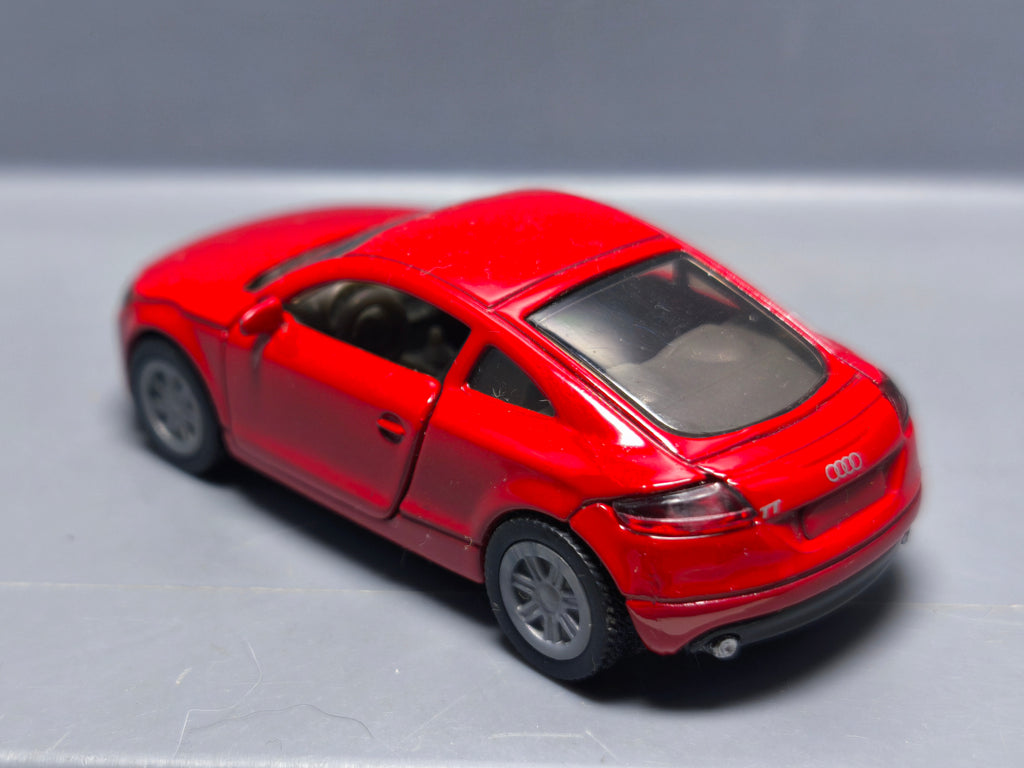 Siku 1428 Audi TT 3.2 Quattro Rouge (A01)