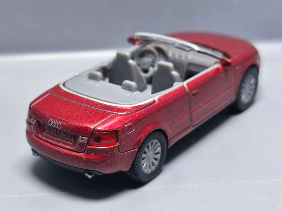 Siku 1339 Audi A4 Cabrio 3.2 FSI Bordeaux (A01)