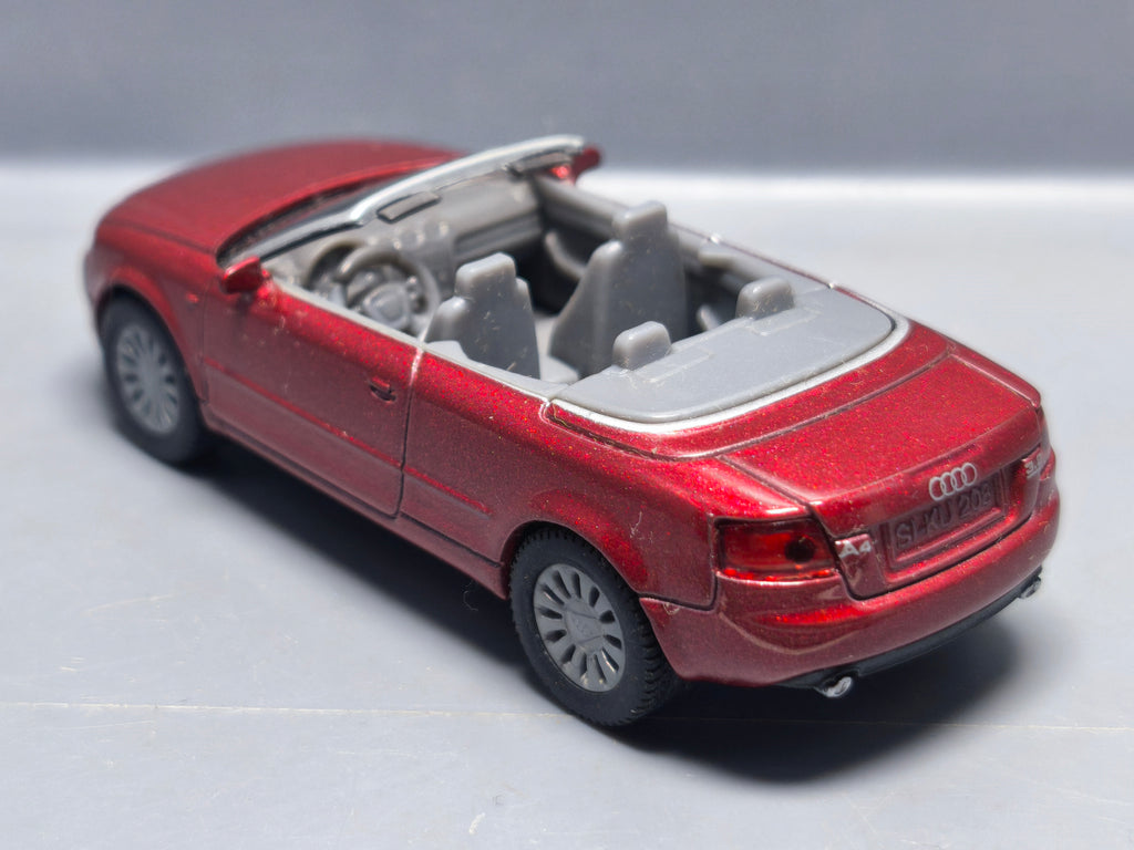 Siku 1339 Audi A4 Cabrio 3.2 FSI Bordeaux (A01)