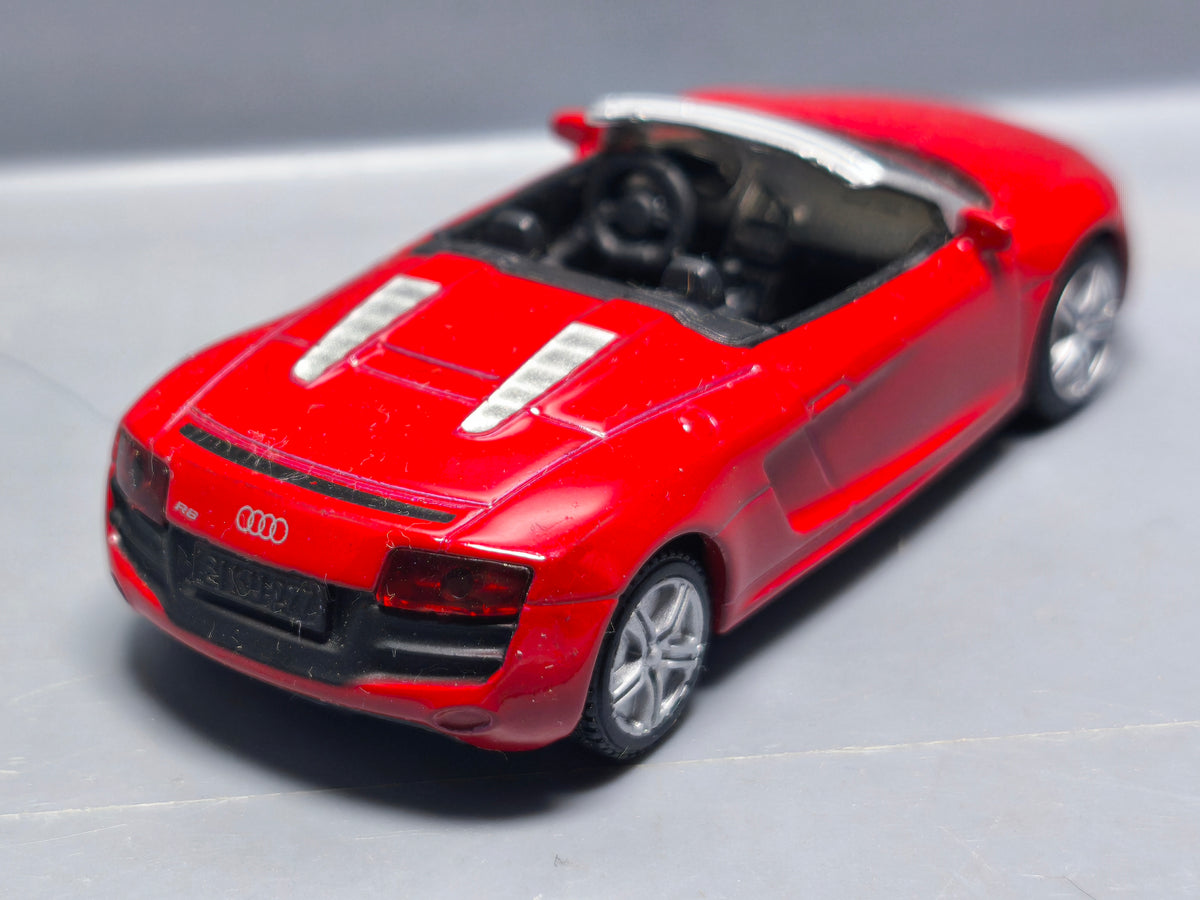 Siku 1430 Audi R8 Spyder Rouge  (A01)