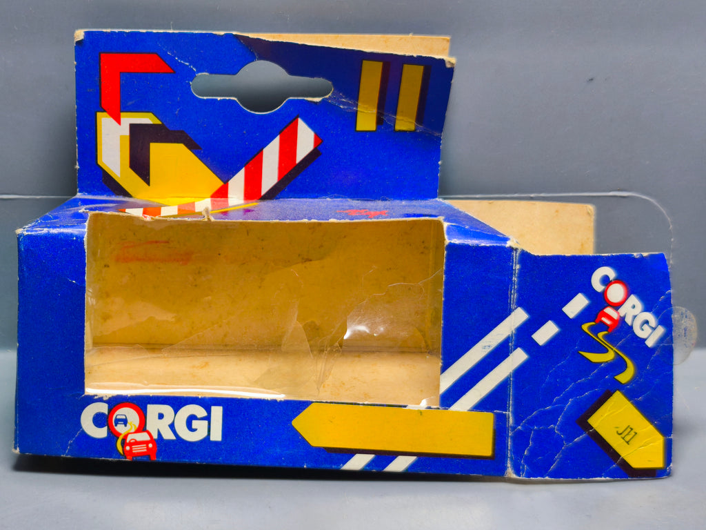 Renault Trafic Dyno-rod rouge corgi juniors made in gt britain (CP04)