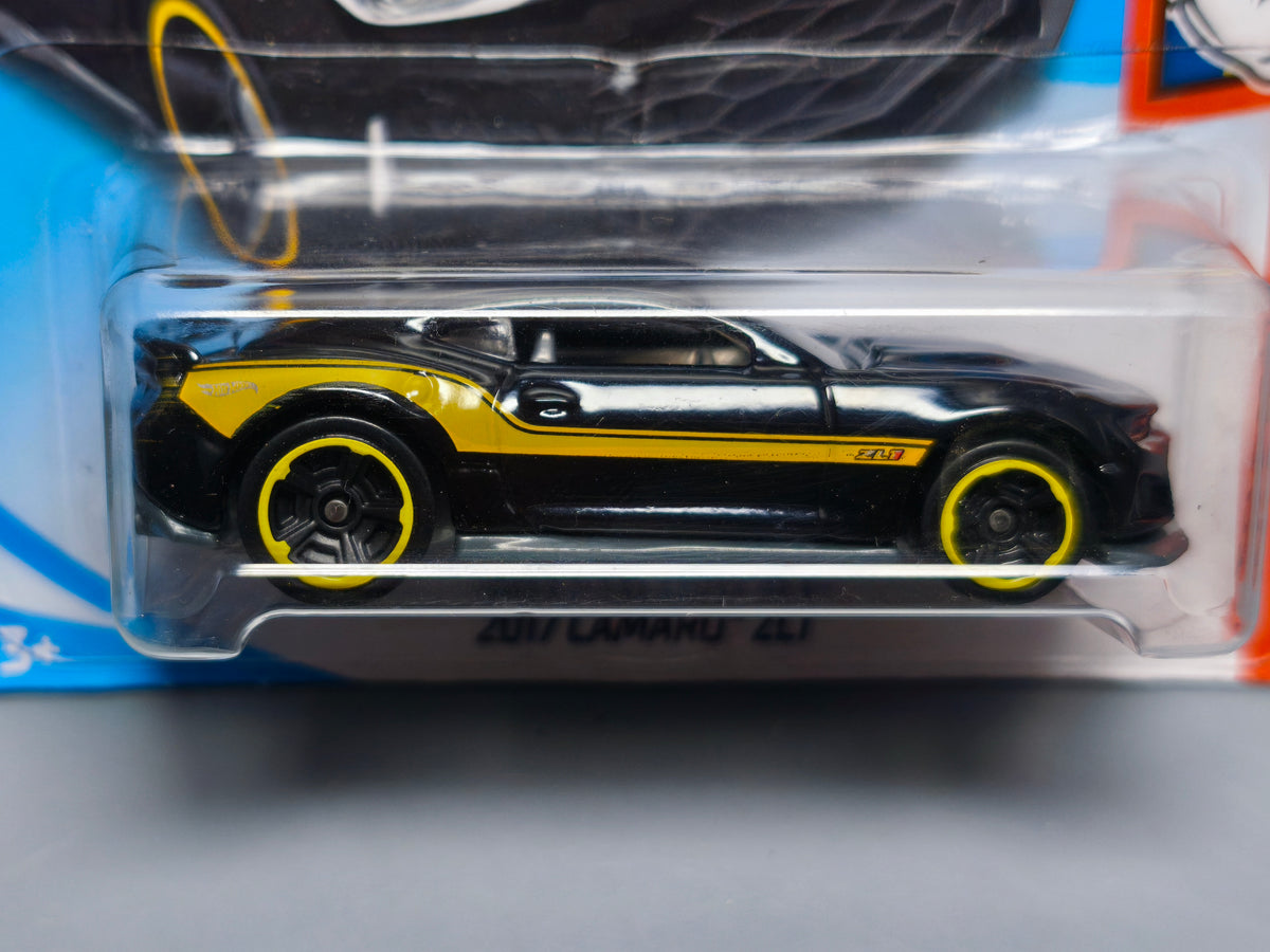 Hot Wheels 2017 Camaro ZL1 Chevrolet 2018-312  (DV013)