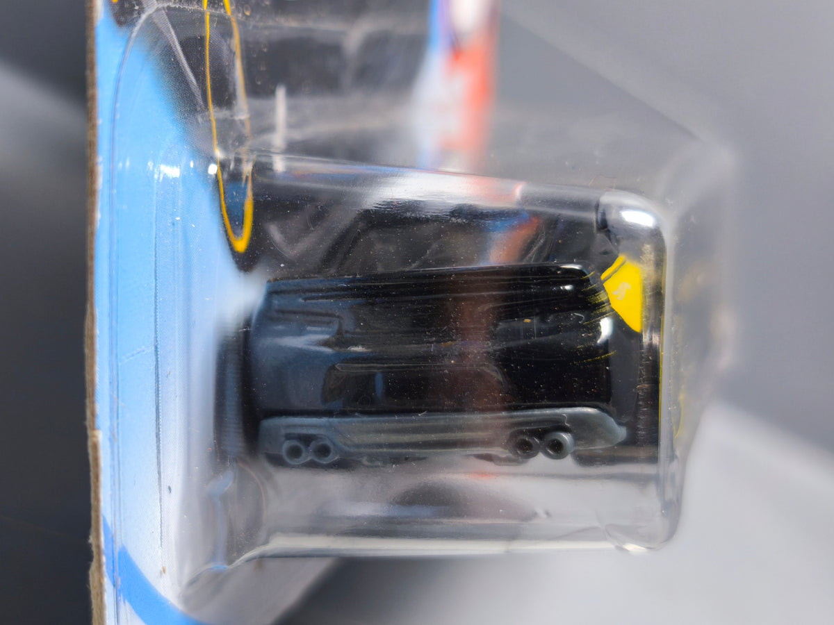 Hot Wheels 2017 Camaro ZL1 Chevrolet 2018-312  (DV013)