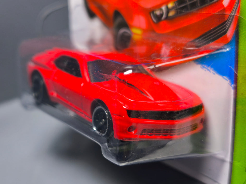 Hot Wheels 2013 copo Camaro Chevrolet 2014-229  (DV013)