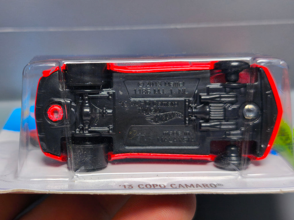 Hot Wheels 2013 copo Camaro Chevrolet 2014-229  (DV013)