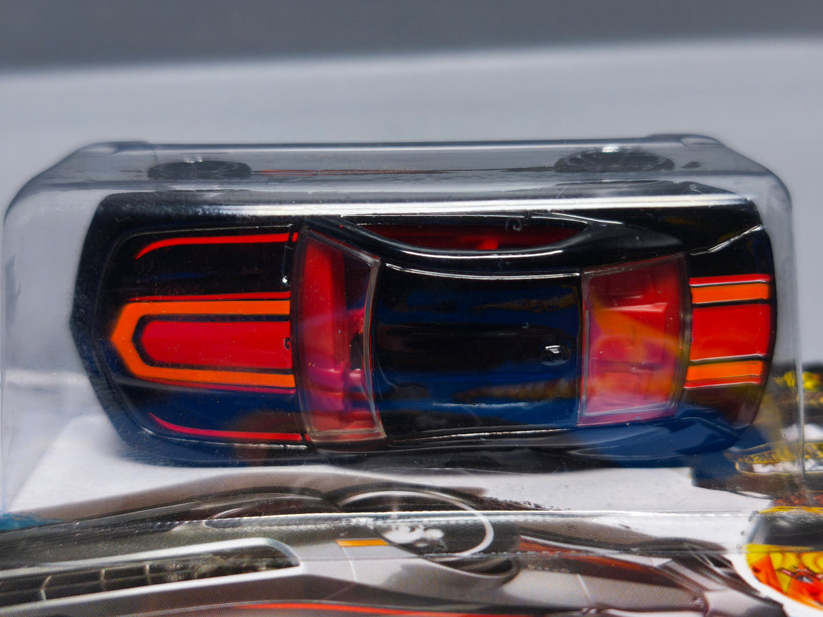 Hot Wheels '10 Camaro SS Chevrolet 2013-226 (DV013)