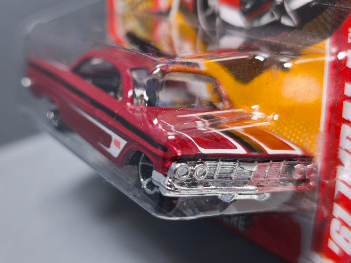 Hot Wheels Chevrolet '61 Impala 2012-037 (DV013)