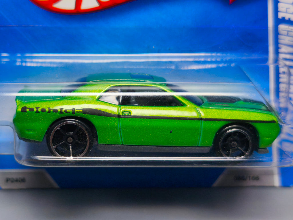 Hot Wheels '08 Dodge Challenger SRT8 2009-086 (DV013)