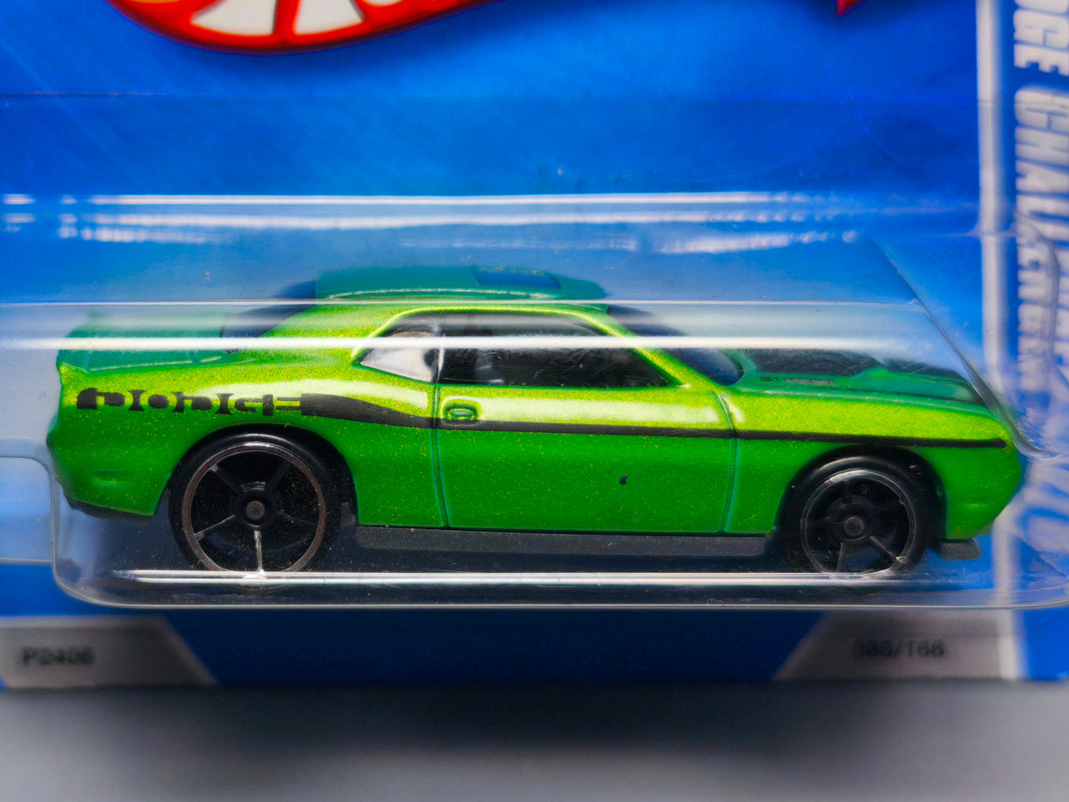 Hot Wheels '08 Dodge Challenger SRT8 2009-086 (DV013)