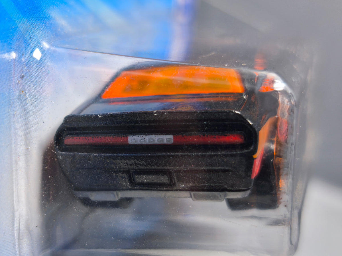 Hot Wheels '08 Dodge Challenger SRT8 2010-108 (DV013)