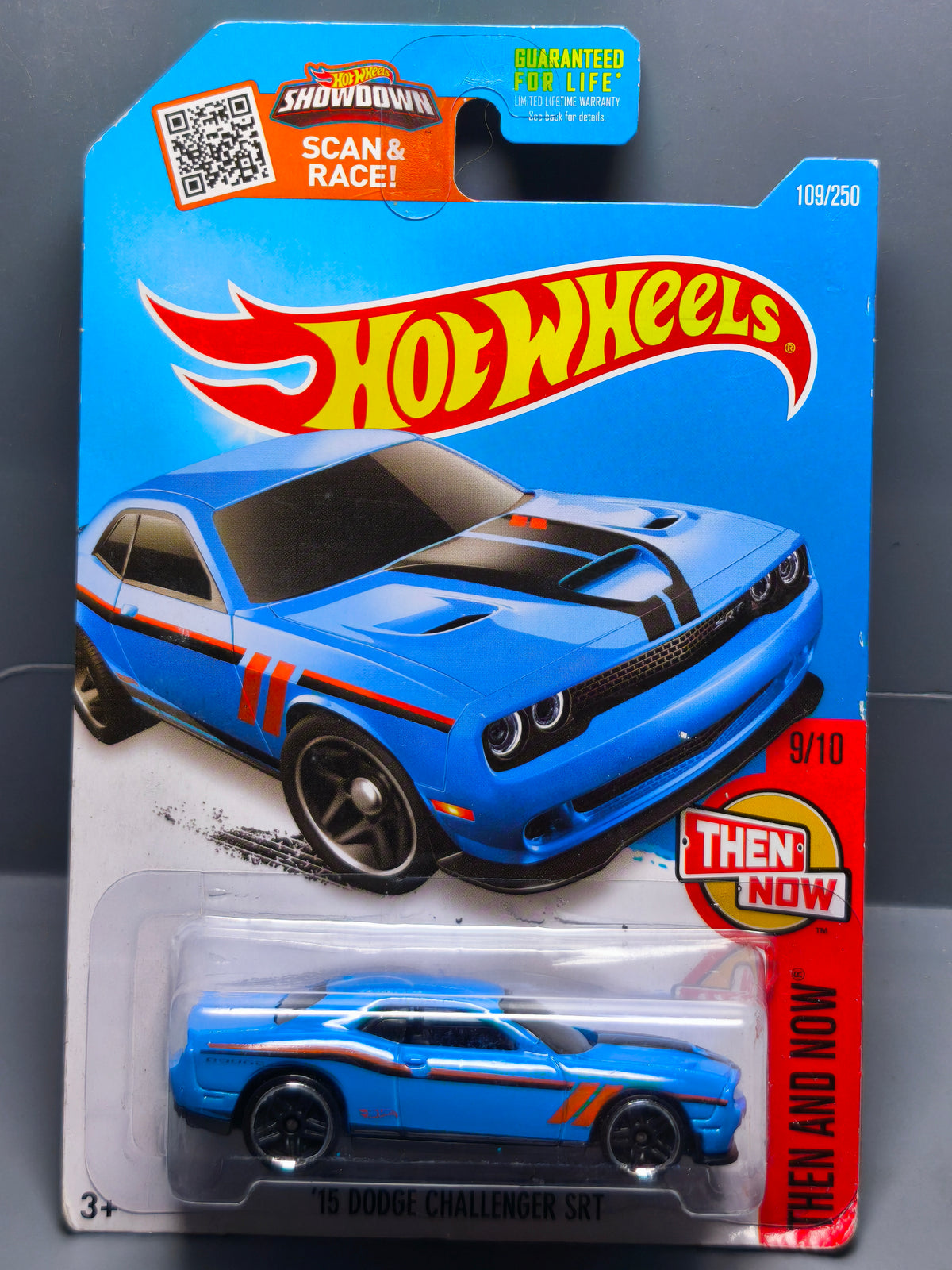 Hot Wheels '15 Dodge Challenger SRT 2016-109 (DV013)