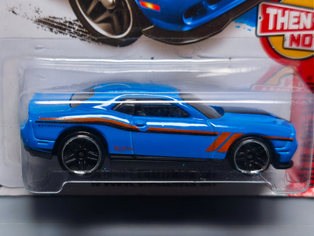 Hot Wheels '15 Dodge Challenger SRT 2016-109 (DV013)