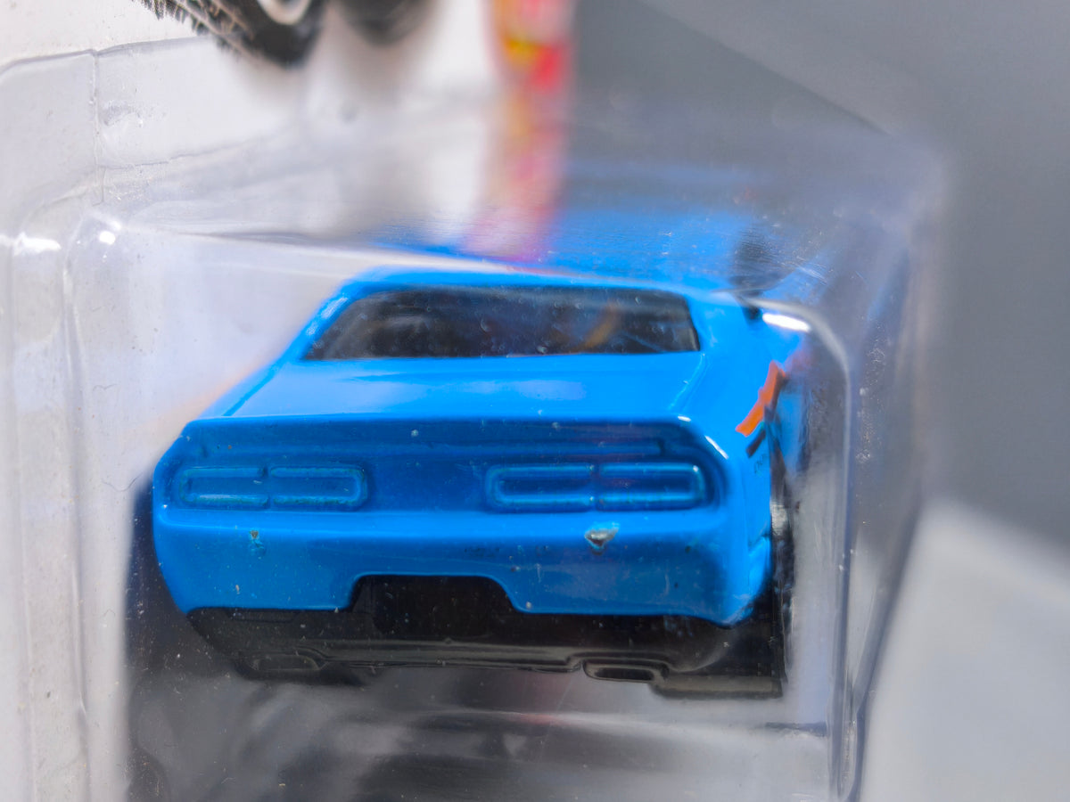 Hot Wheels '15 Dodge Challenger SRT 2016-109 (DV013)