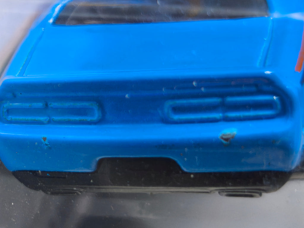 Hot Wheels '15 Dodge Challenger SRT 2016-109 (DV013)