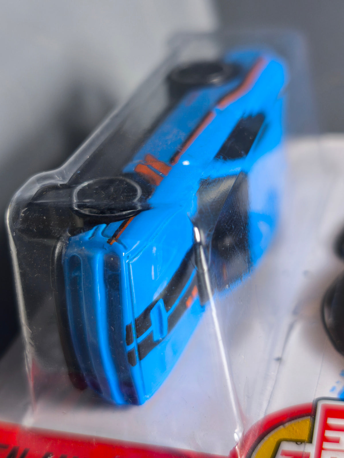 Hot Wheels '15 Dodge Challenger SRT 2016-109 (DV013)