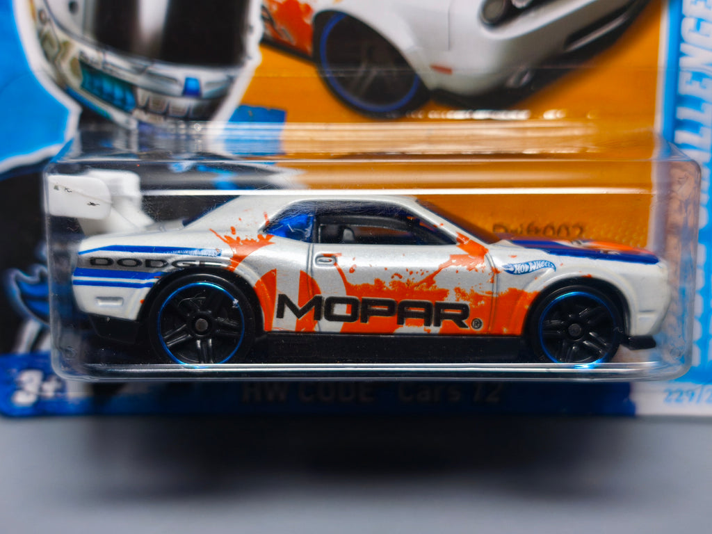 Hot Wheels Dodge Challenger Drift Car 2012-229 (DV013)