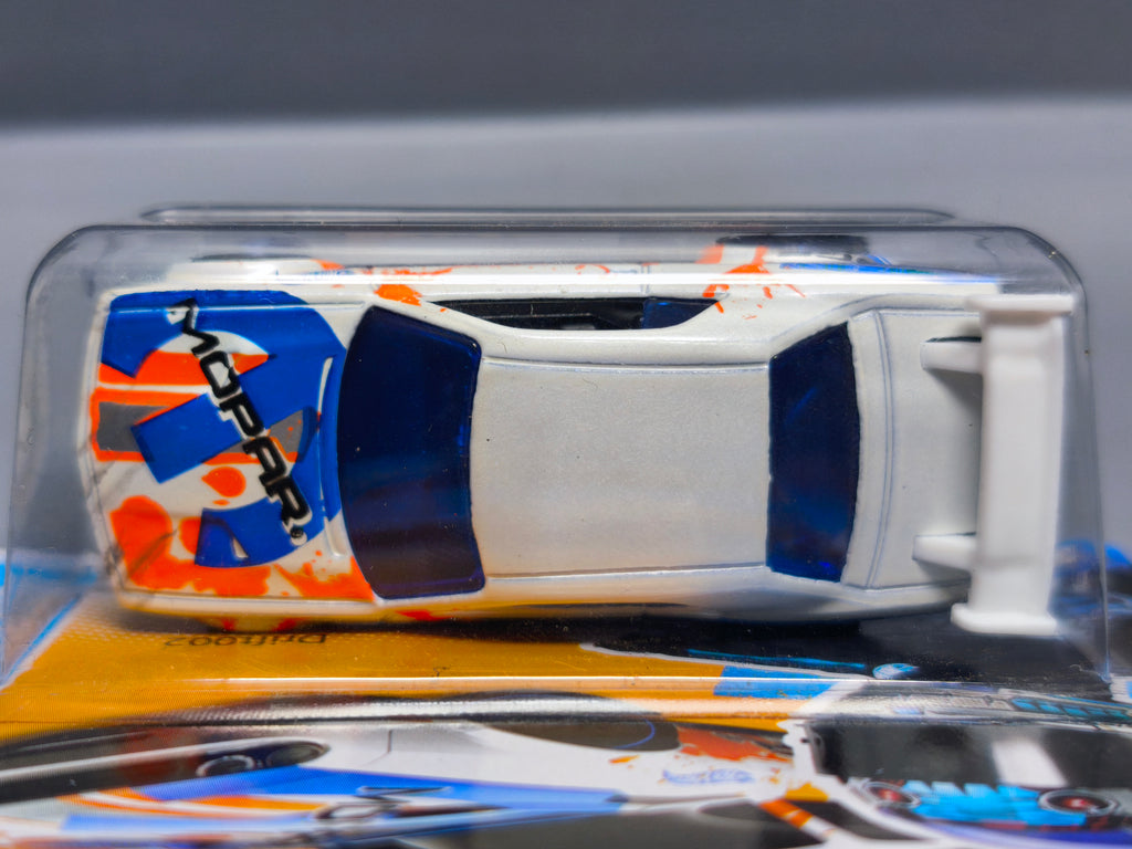 Hot Wheels Dodge Challenger Drift Car 2012-229 (DV013)