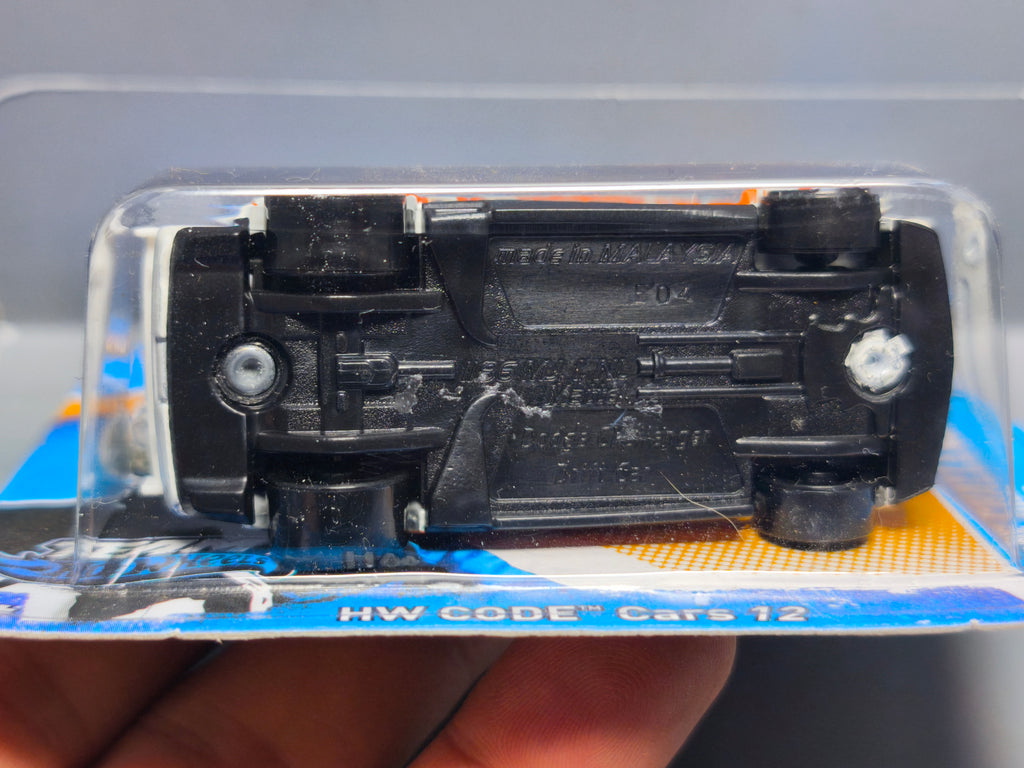 Hot Wheels Dodge Challenger Drift Car 2012-229 (DV013)