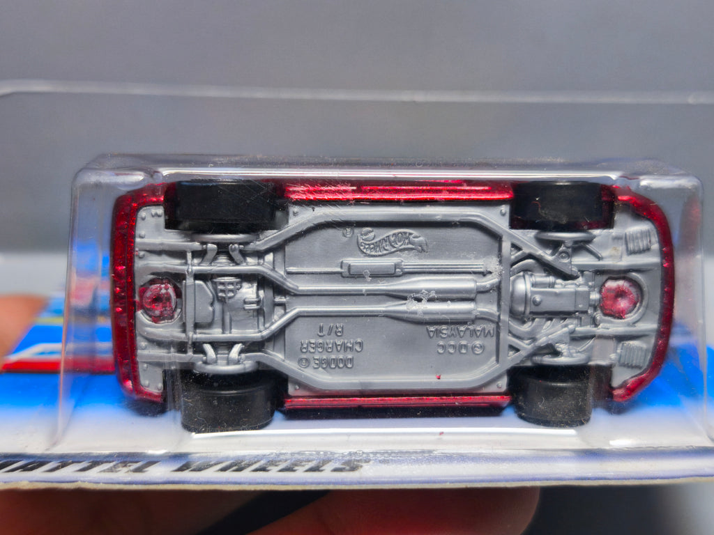 Hot Wheels Dodge Charger R/T 2000-072 (DV013)