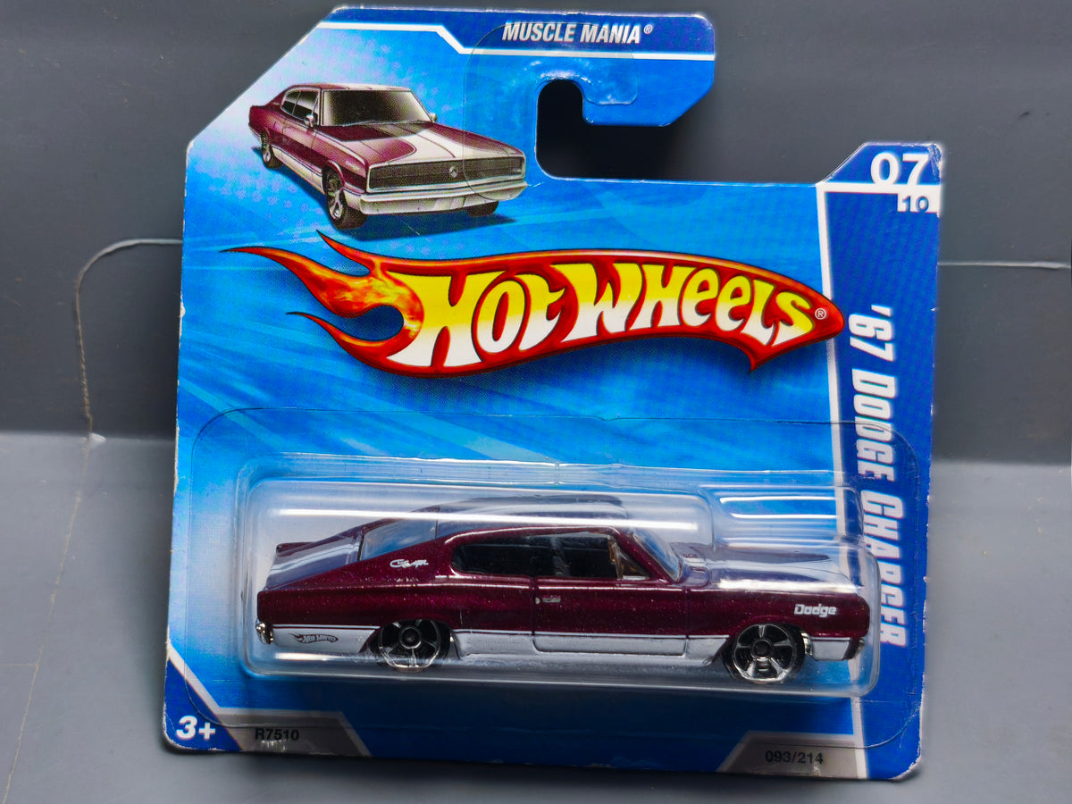 Hot Wheels 1967 Dodge Charger 2010-093 (DV013)