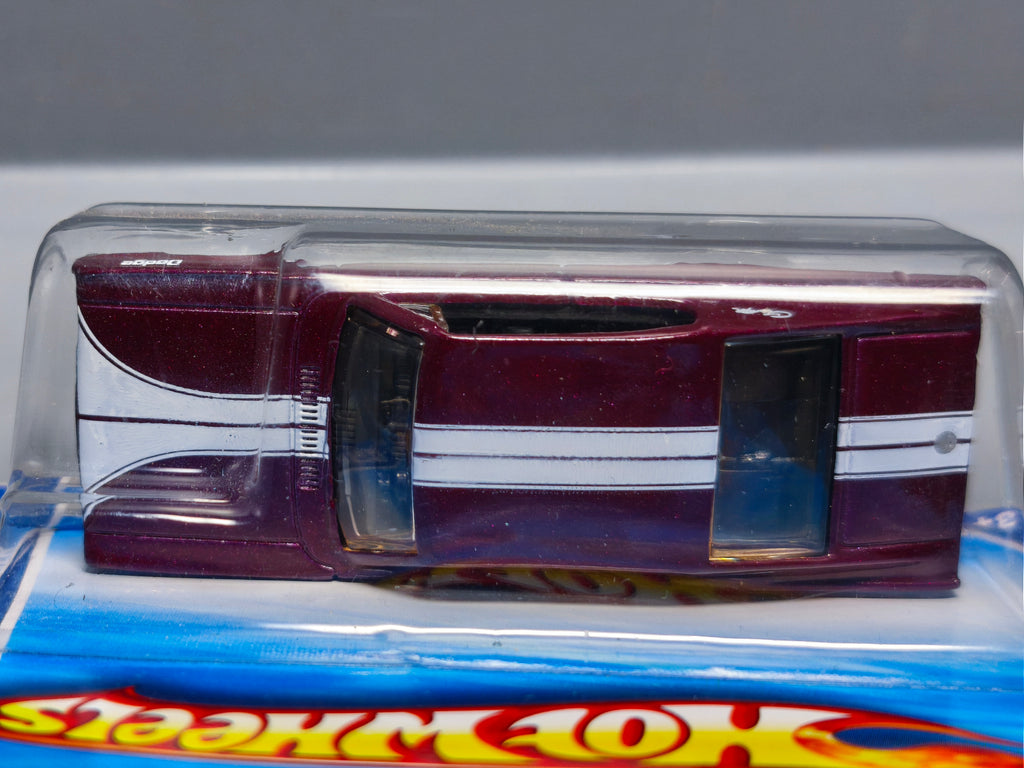 Hot Wheels 1967 Dodge Charger 2010-093 (DV013)