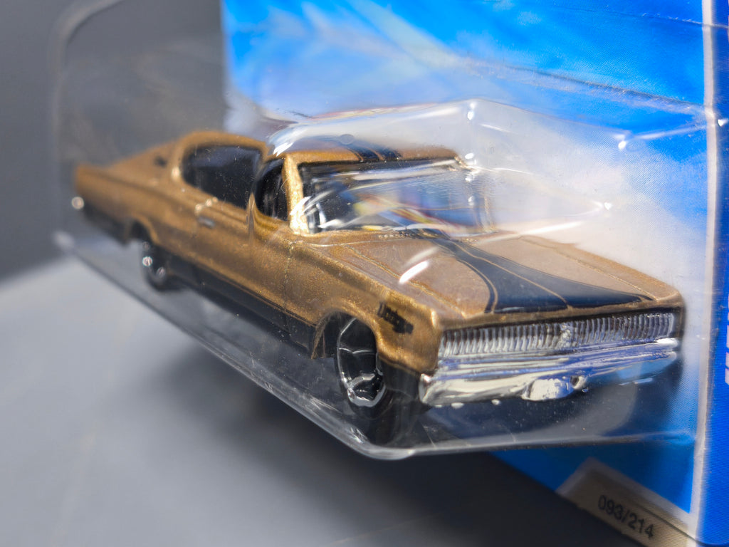 Hot Wheels 1967 Dodge Charger 2010-093 (DV013)