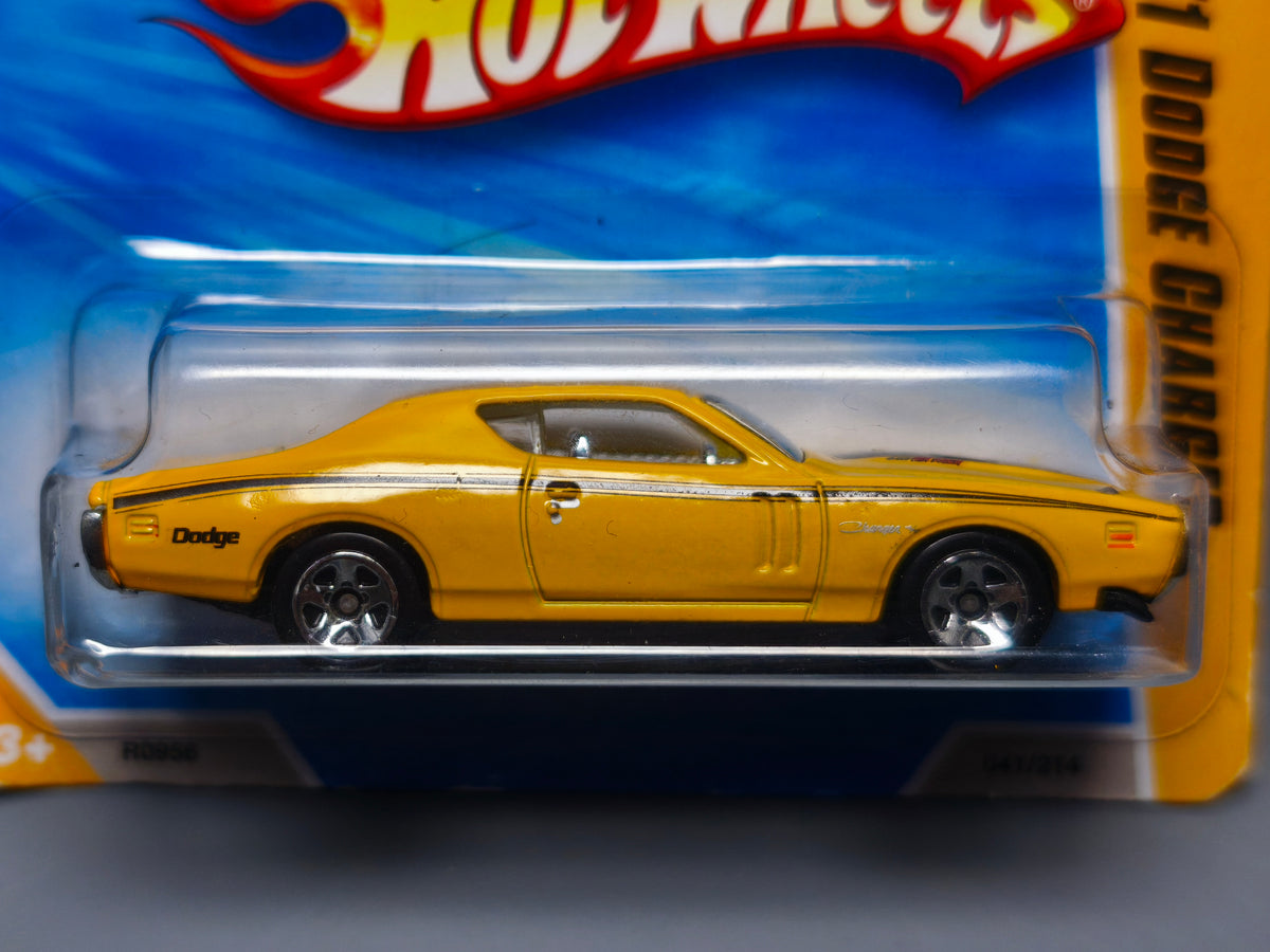Hot Wheels '71 Dodge Charger 2010-041 (DV013)