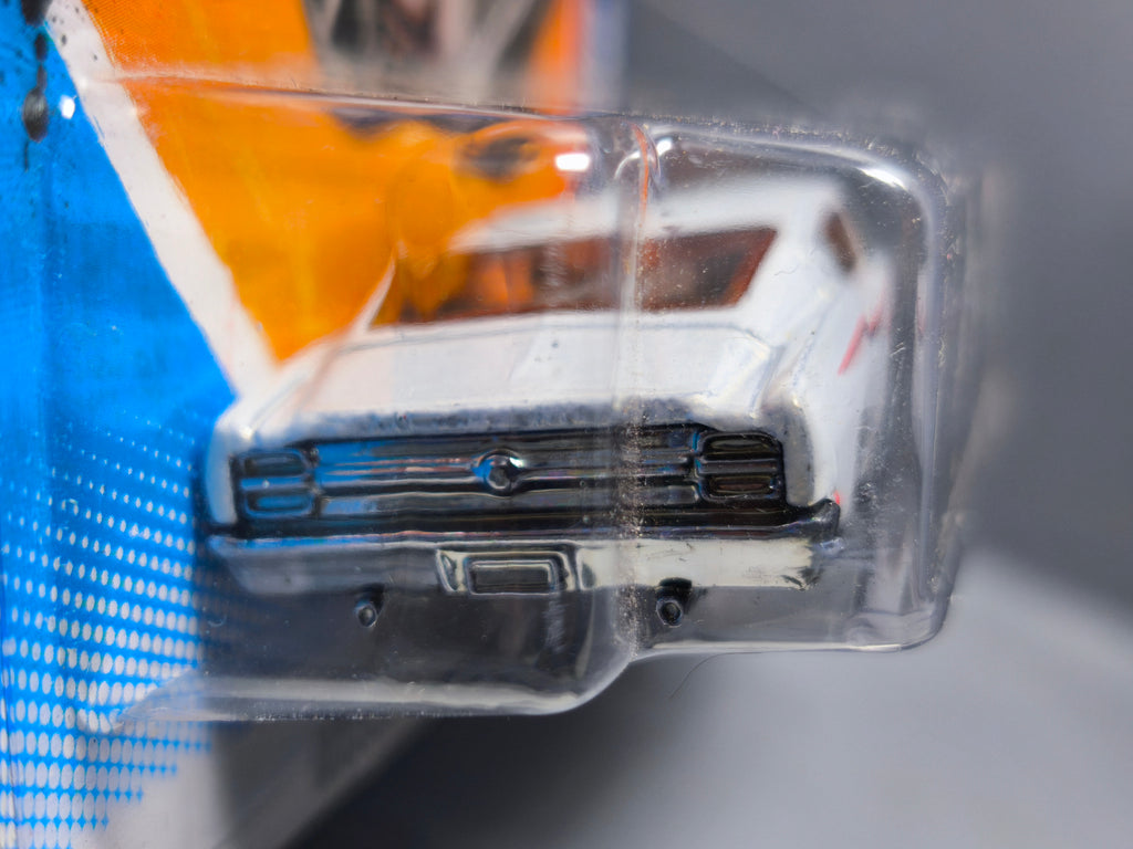 Hot Wheels '69 Ford Torino Talladega 2011-103 (DV013)